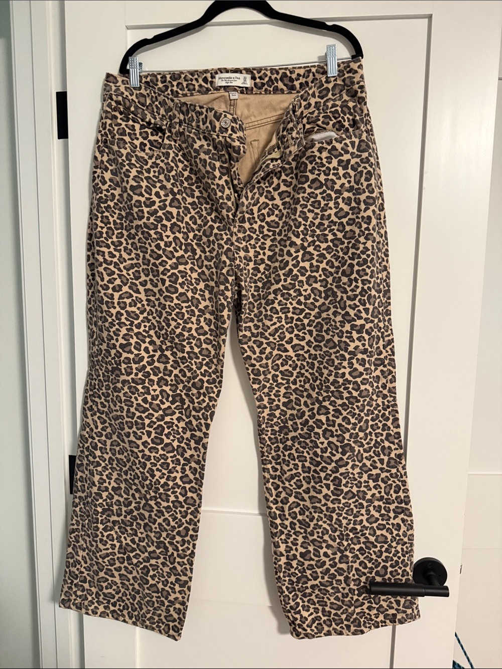 Abercrombie & Fitch Curve Love High Rise 90s Relaxed Jean - Picture 2 of 4